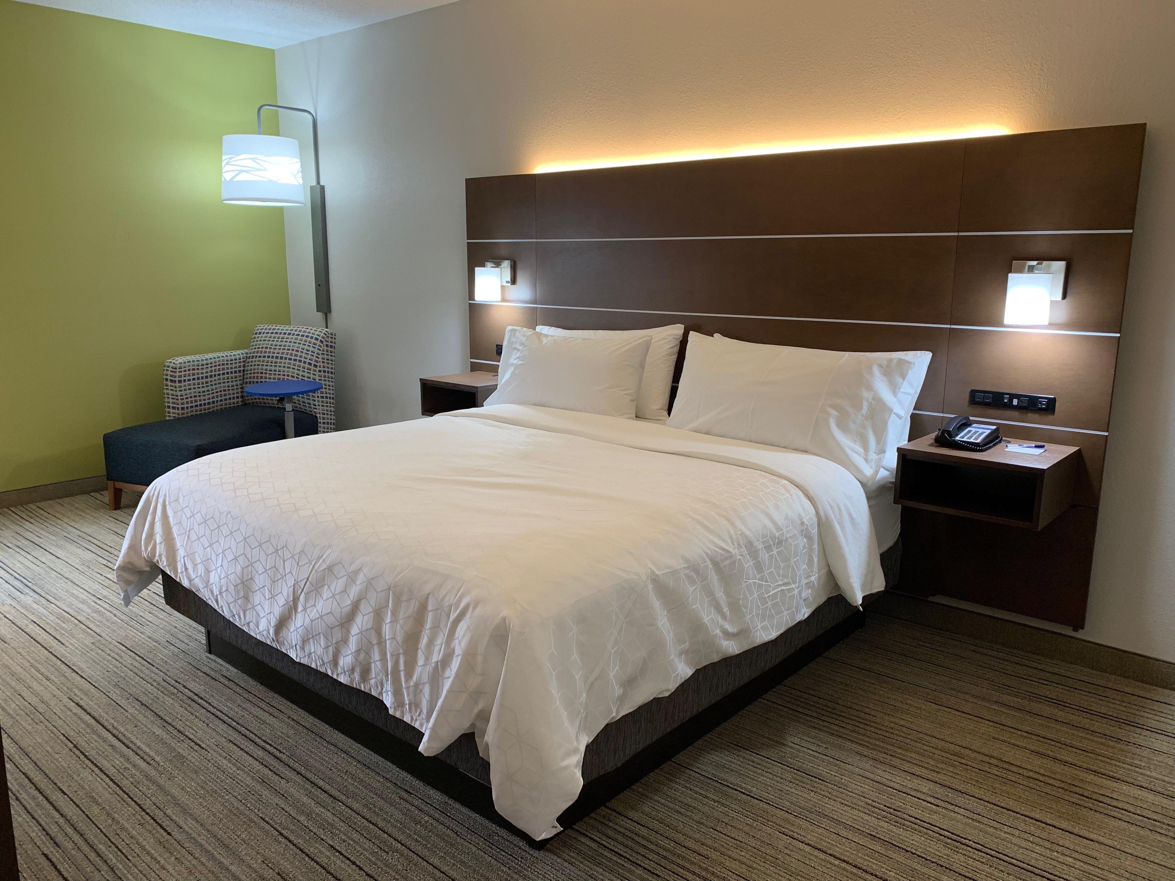 Holiday Inn Express Hillsborough-Durham Area By Ihg Extérieur photo