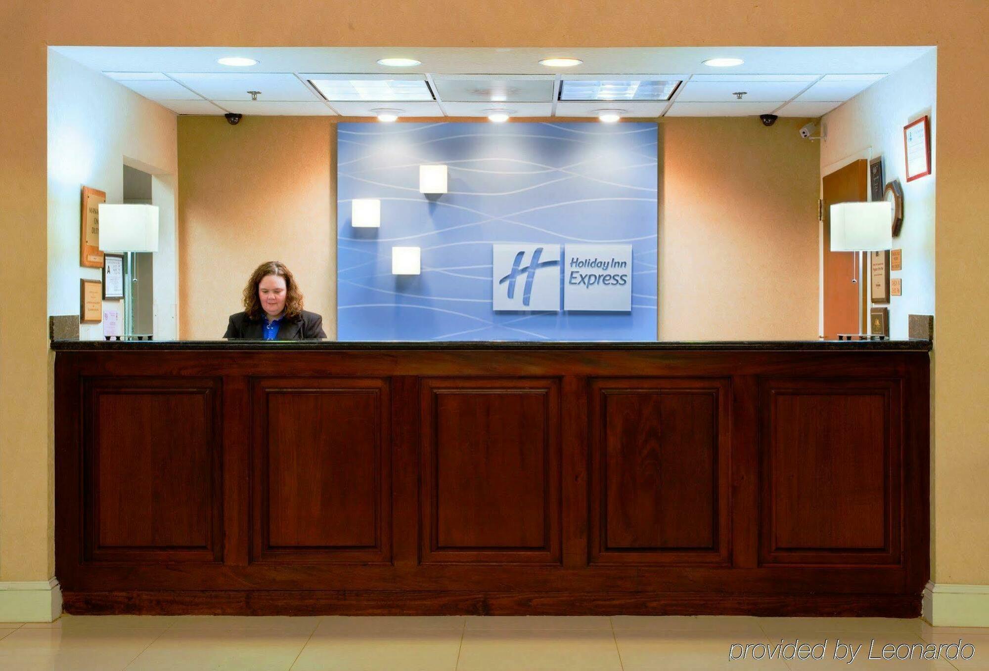 Holiday Inn Express Hillsborough-Durham Area By Ihg Extérieur photo