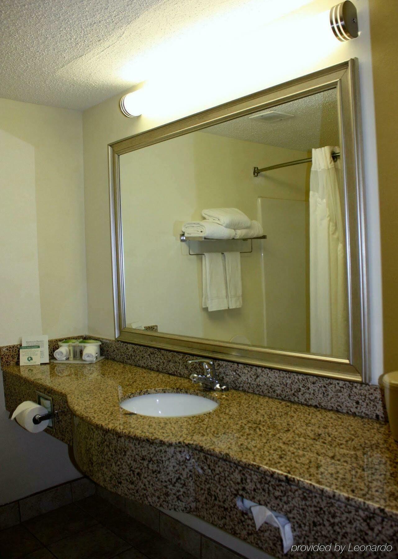 Holiday Inn Express Hillsborough-Durham Area By Ihg Extérieur photo