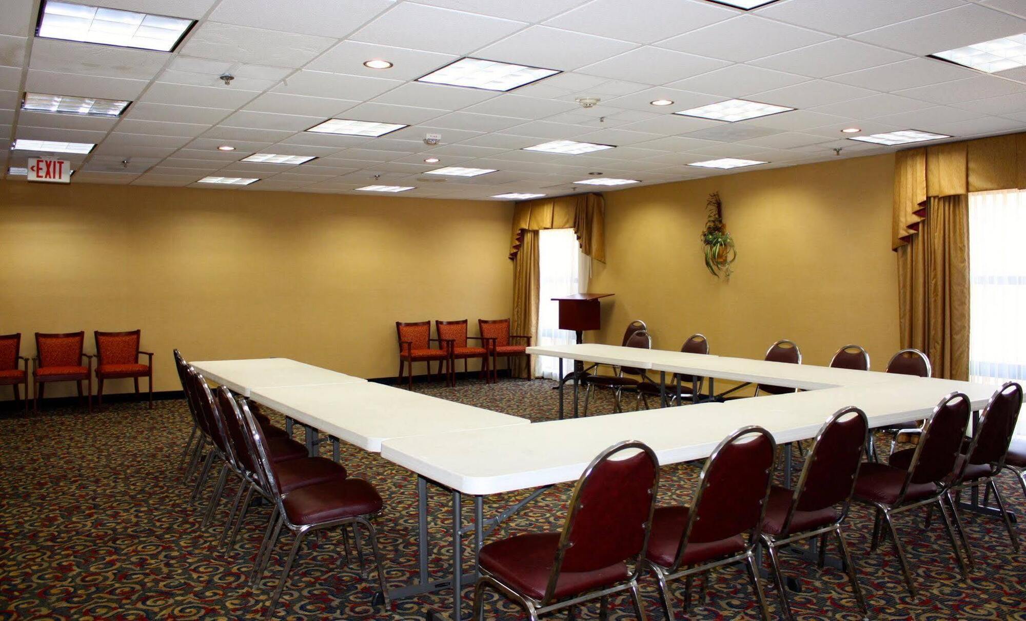 Holiday Inn Express Hillsborough-Durham Area By Ihg Extérieur photo