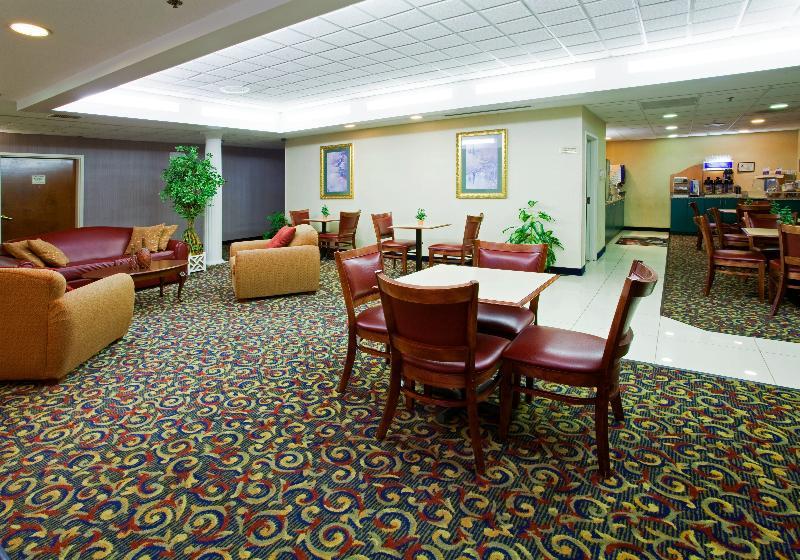 Holiday Inn Express Hillsborough-Durham Area By Ihg Extérieur photo